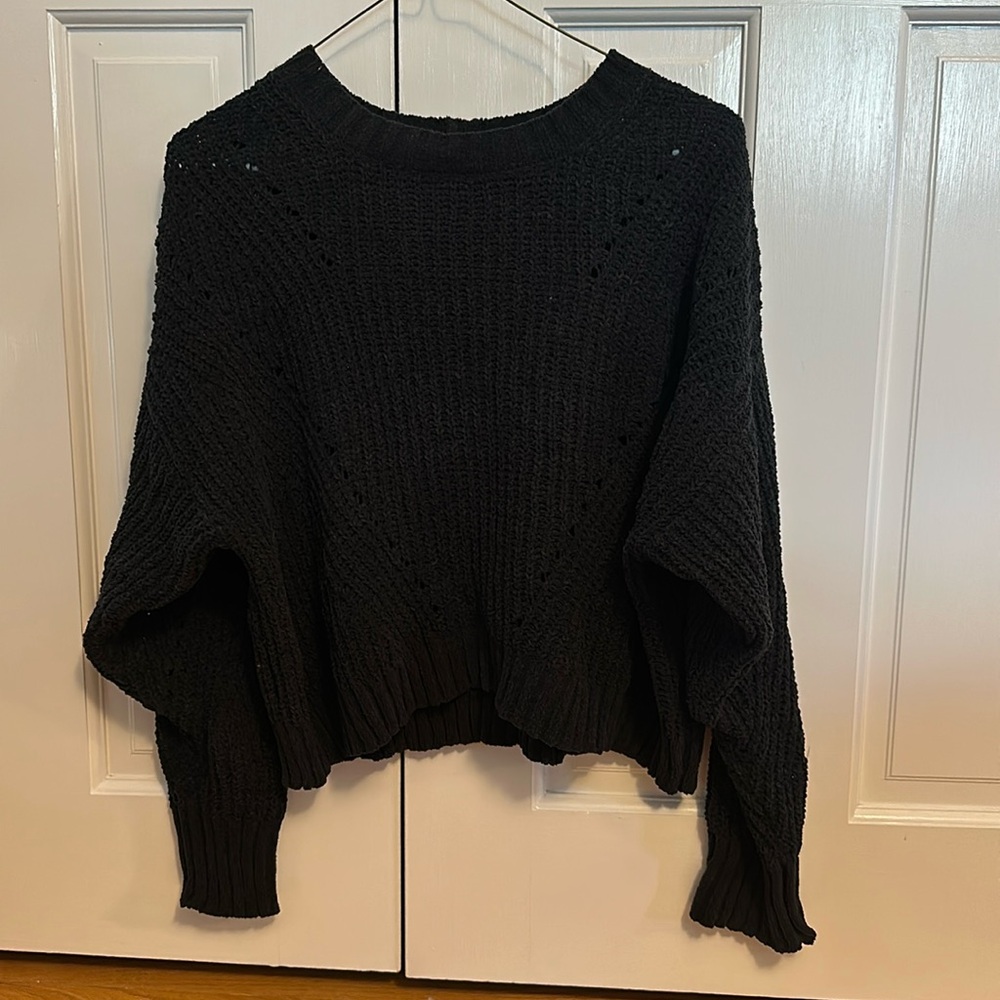 AMERICAN EAGLE - sweater - small - lightly worn